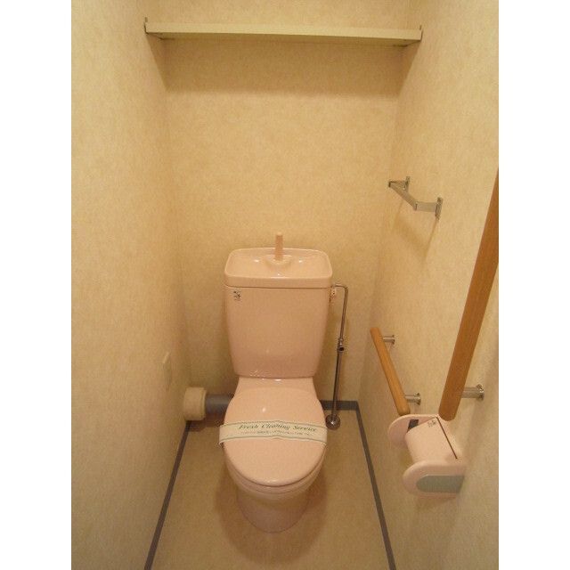 ����4