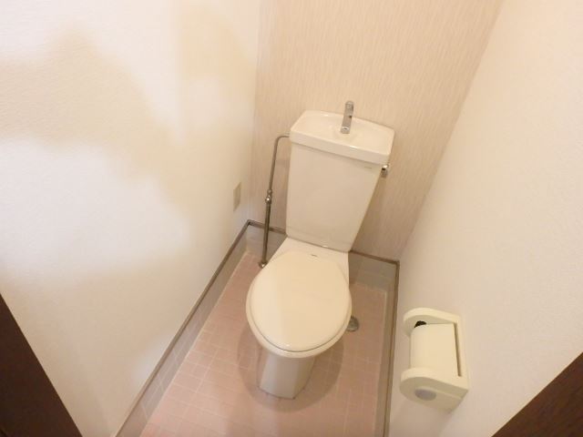 ����4