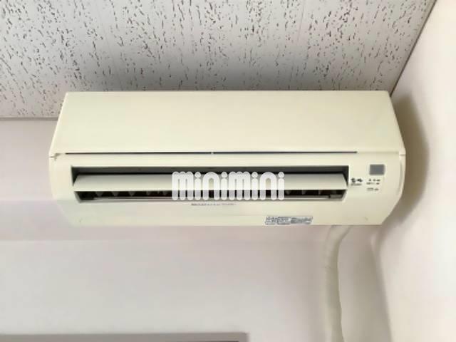 ����12