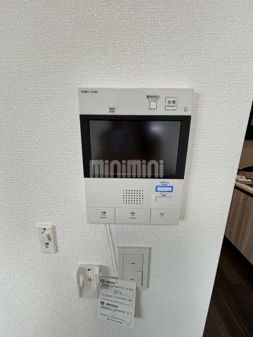 ����6
