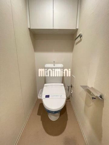 ����4