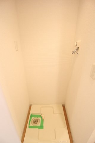 ����14