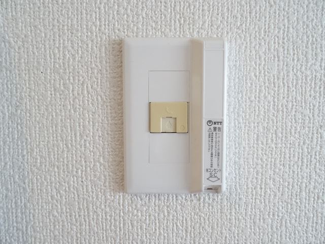 ����7