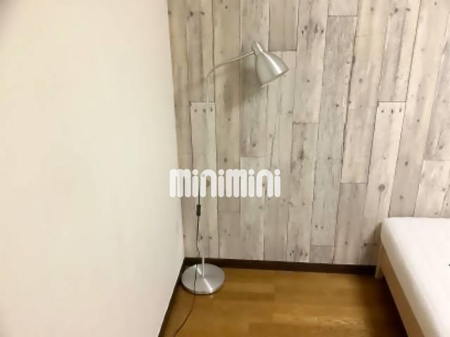 ����8