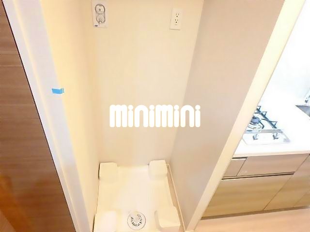 ����7