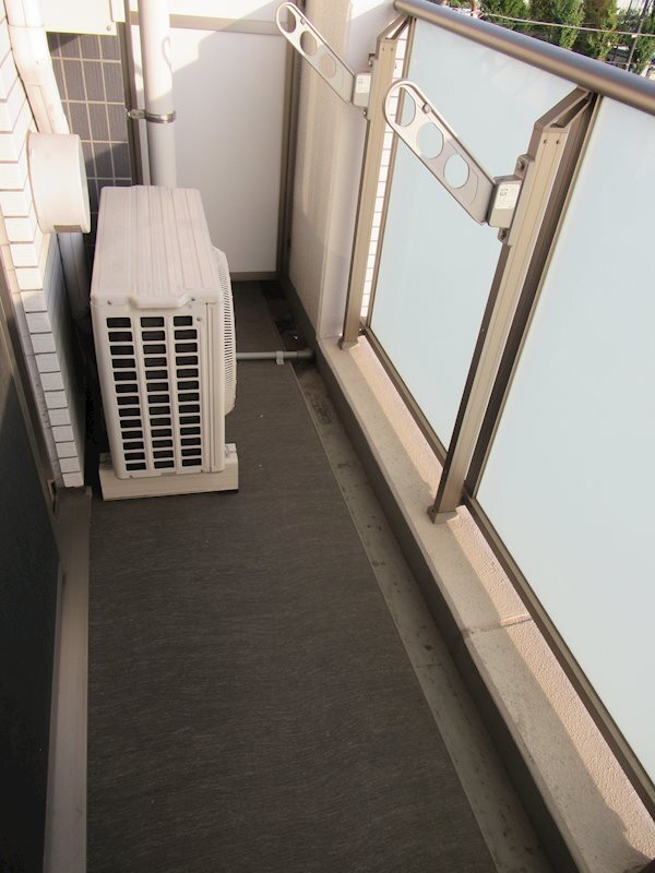 ����9