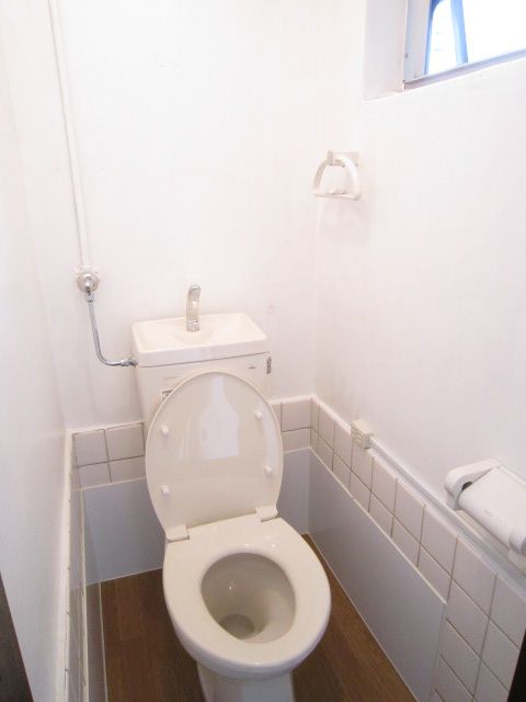 ����8