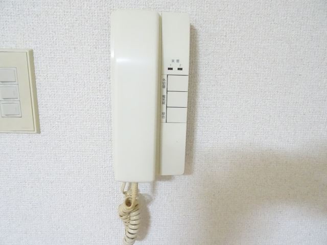 ����5