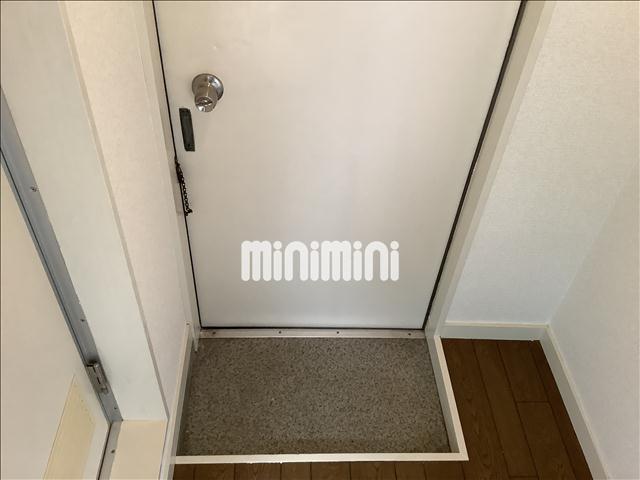 ����3