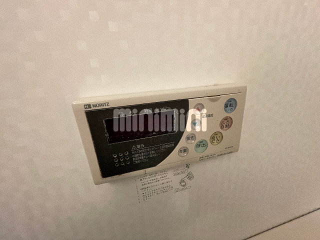 ����16