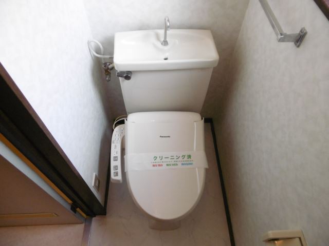 ����6