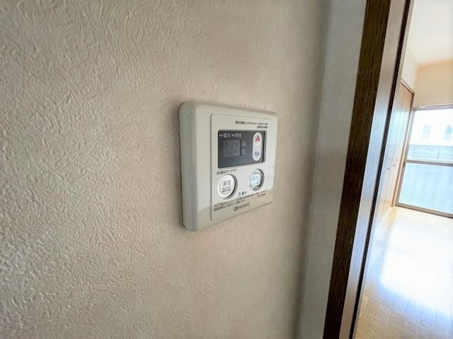����19