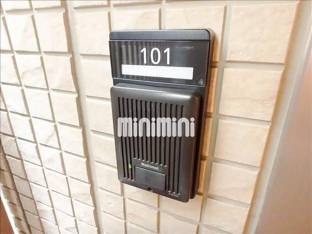 ����10