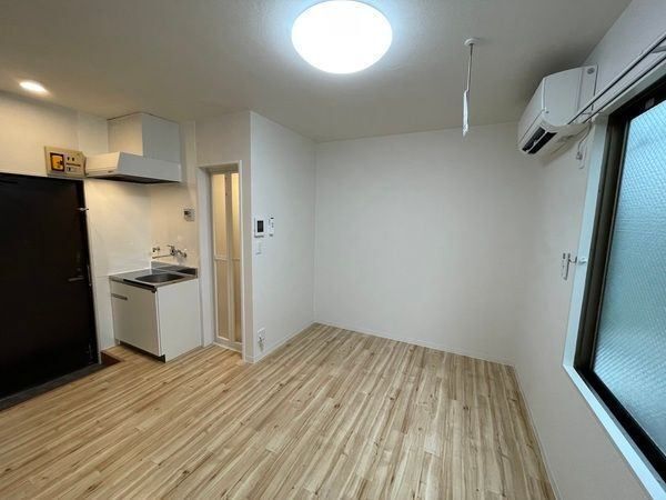 ����13