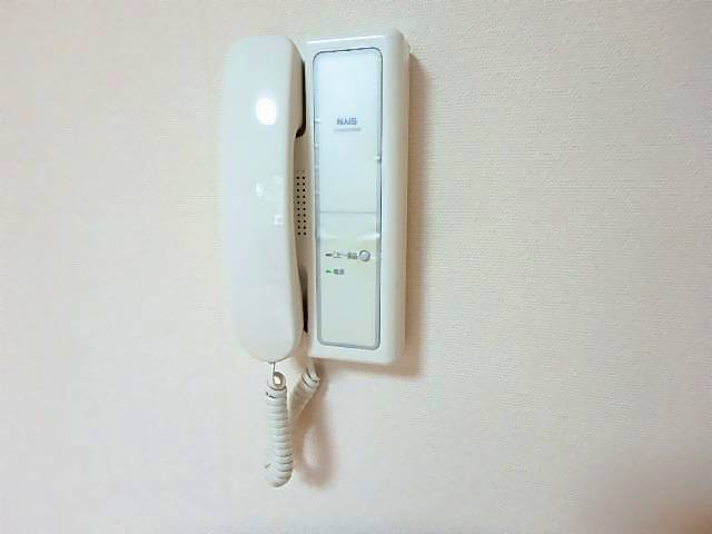 ����8