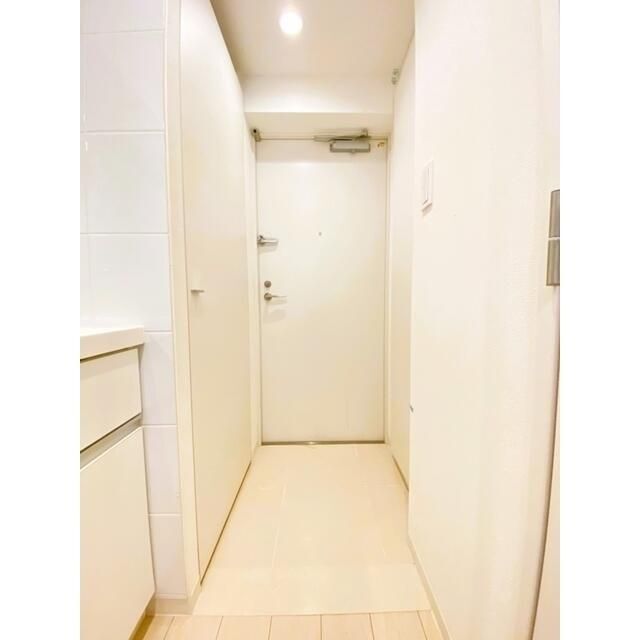����8