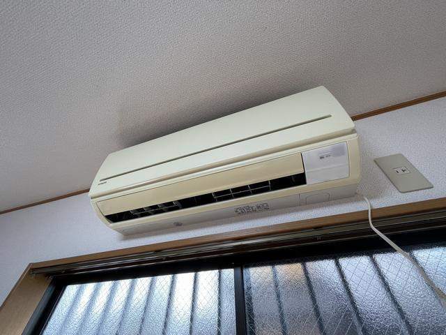 ����8