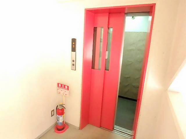 ����11