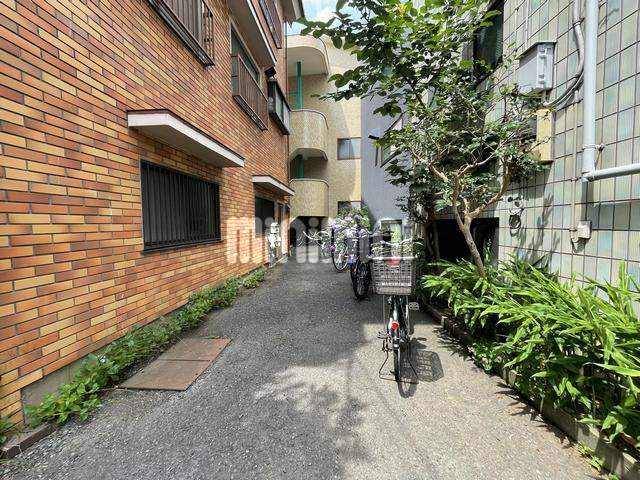 ����7
