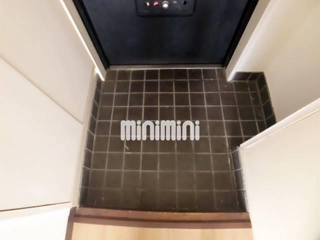 ����3