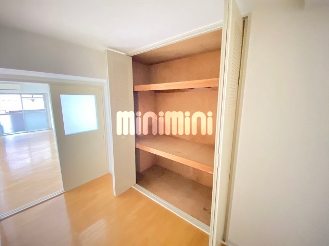 ����5