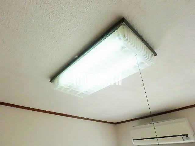 ����10