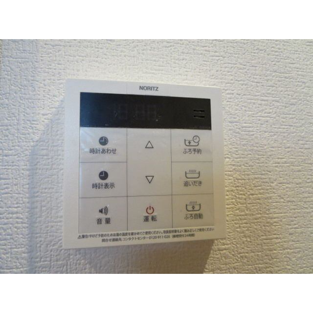 ����13
