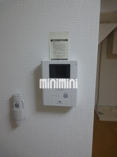 ����5