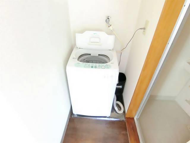 ����11