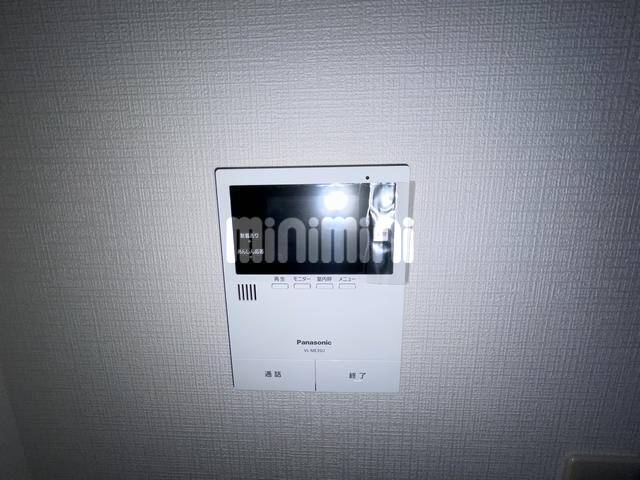 ����10