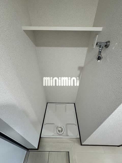 ����11