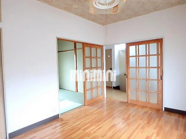 ����16