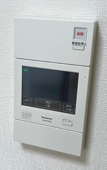 ����8