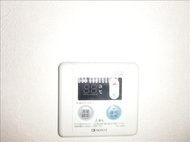 ����10