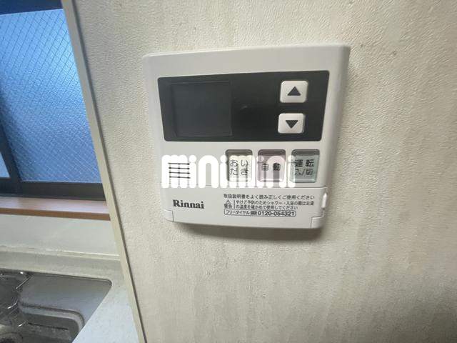 ����21