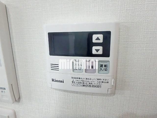 ����10