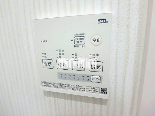 ����13