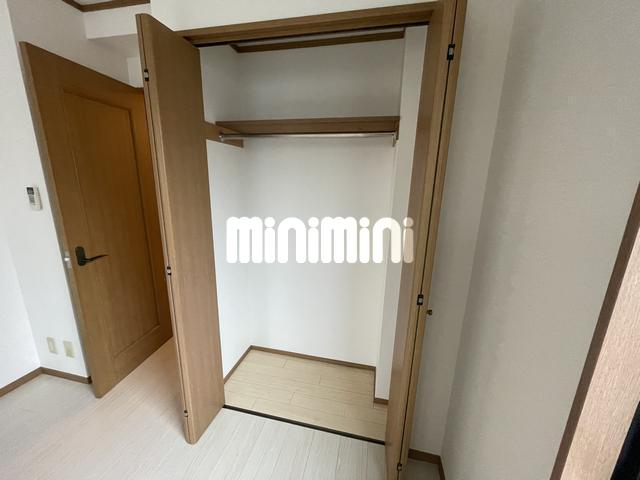 ����5