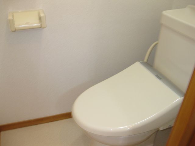 ����4