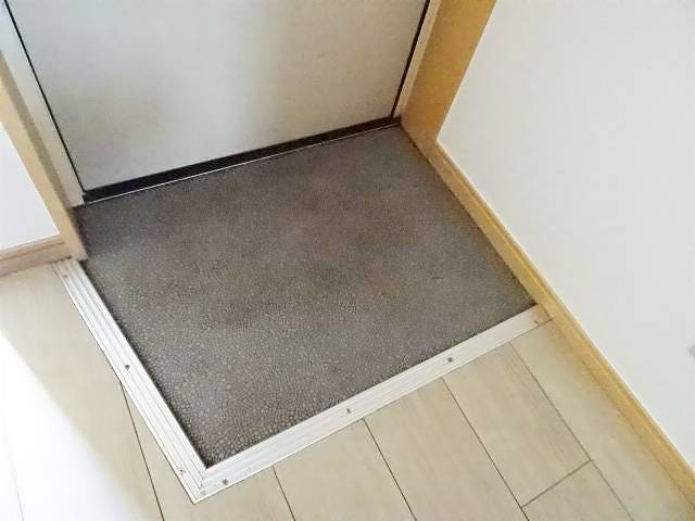 ����5