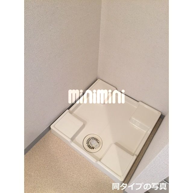 ����8