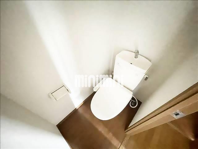 ����4
