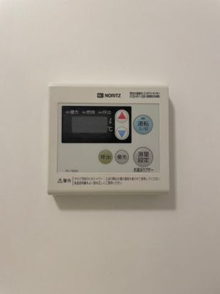 ����10