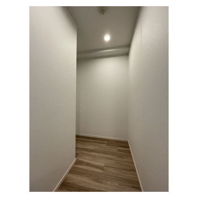 ����8