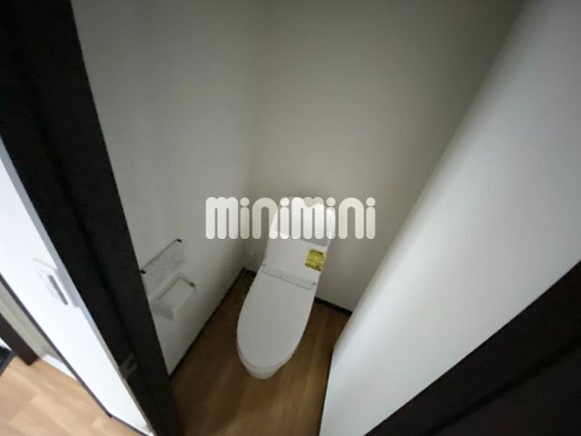 ����4