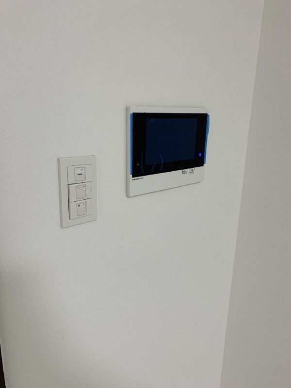 ����11