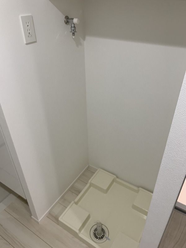 ����8