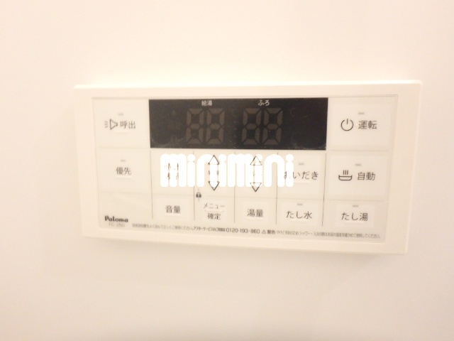 ����18