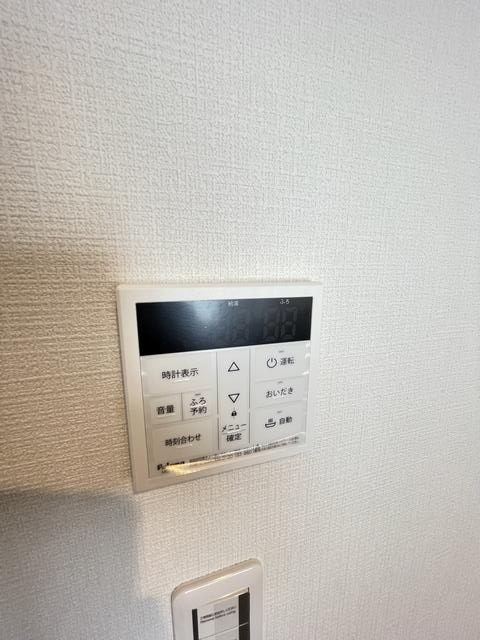 ����19