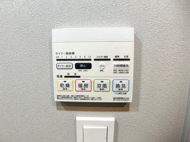 ����11